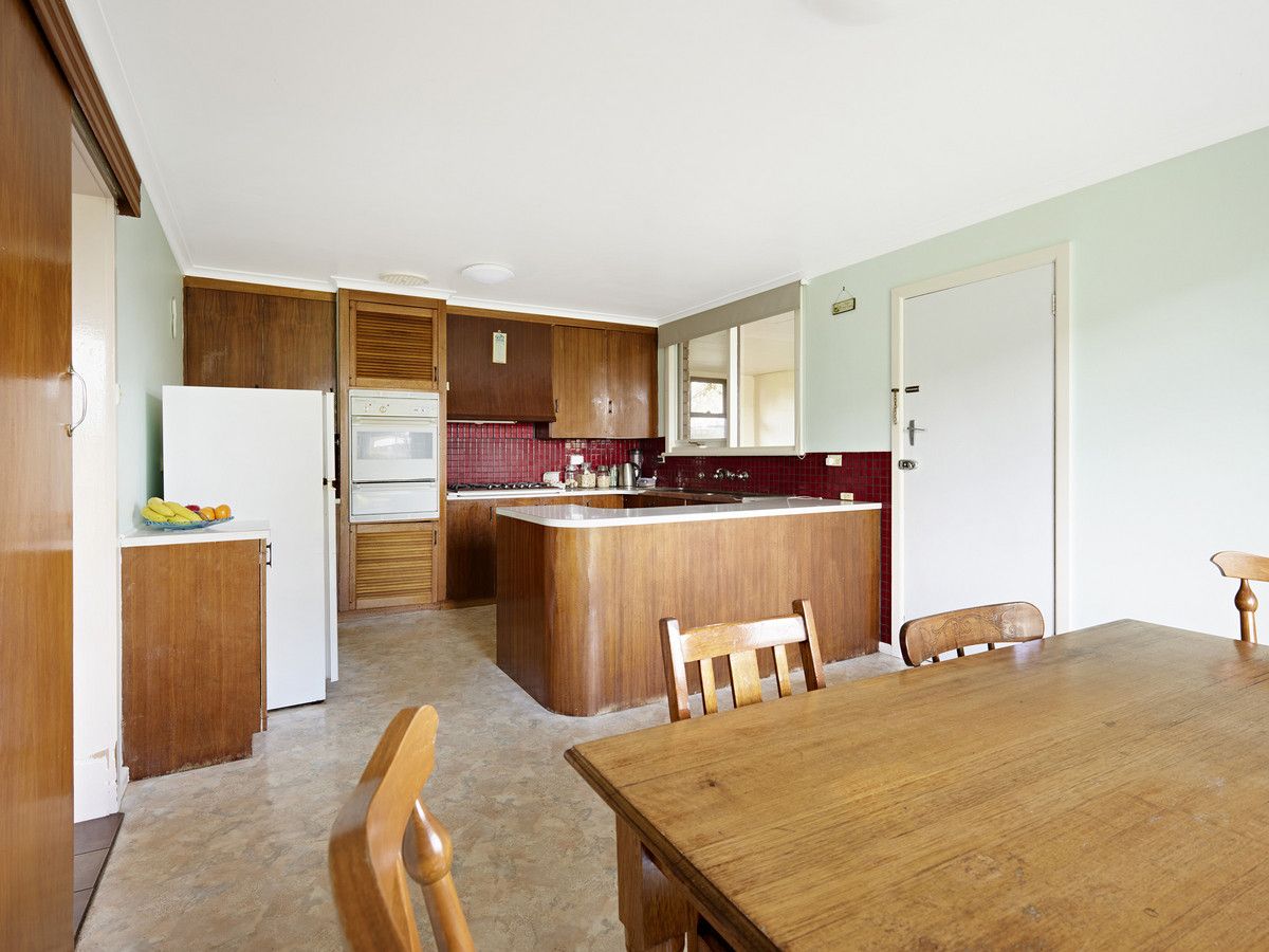 6 Barclay Street, Heywood VIC 3304 Domain