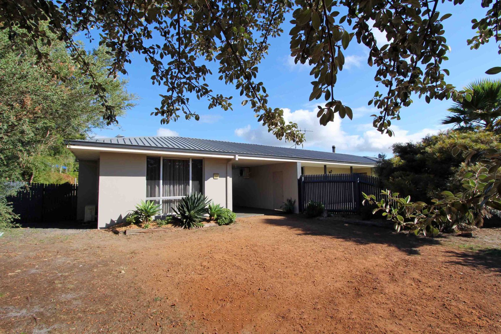 56 Minsterly Road, Ocean Beac Property History & Address Research