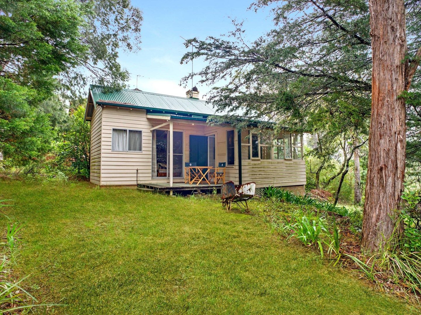 9 Allen Crescent, Wentworth Falls NSW 2782, Image 0