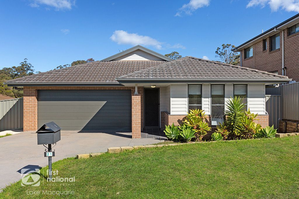 4 bedrooms House in 21 Cleveland Street CAMERON PARK NSW, 2285