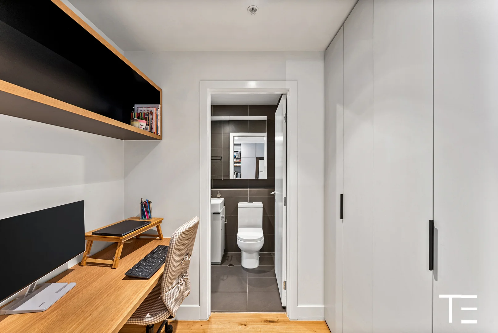 Image 10