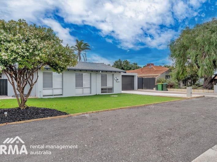 3 bedrooms House in 4 Tempest Place WAIKIKI WA, 6169