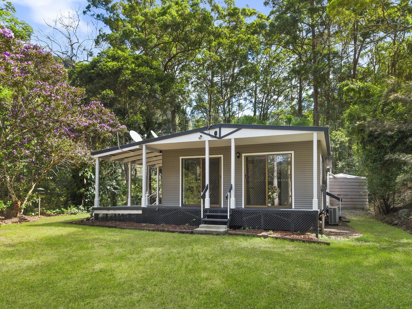 2 bedrooms House in  CEDAR CREEK QLD, 4520