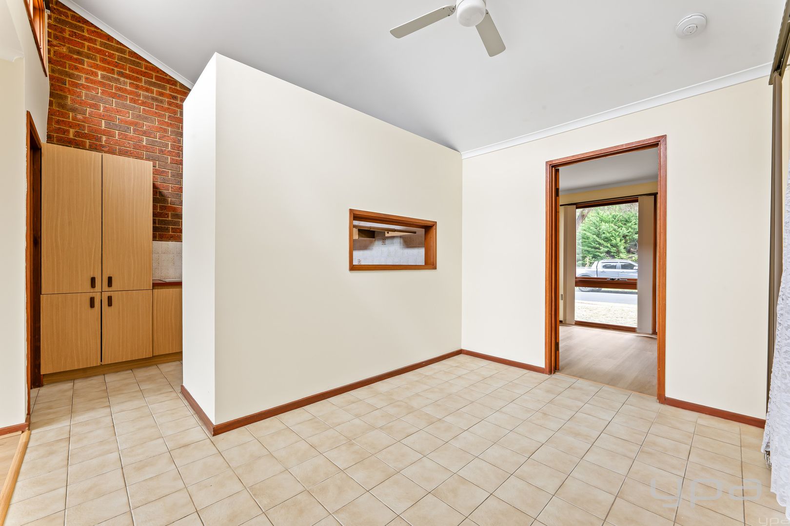 2/1 Bayview Crescent, Hoppers Crossing VIC 3029, Image 2