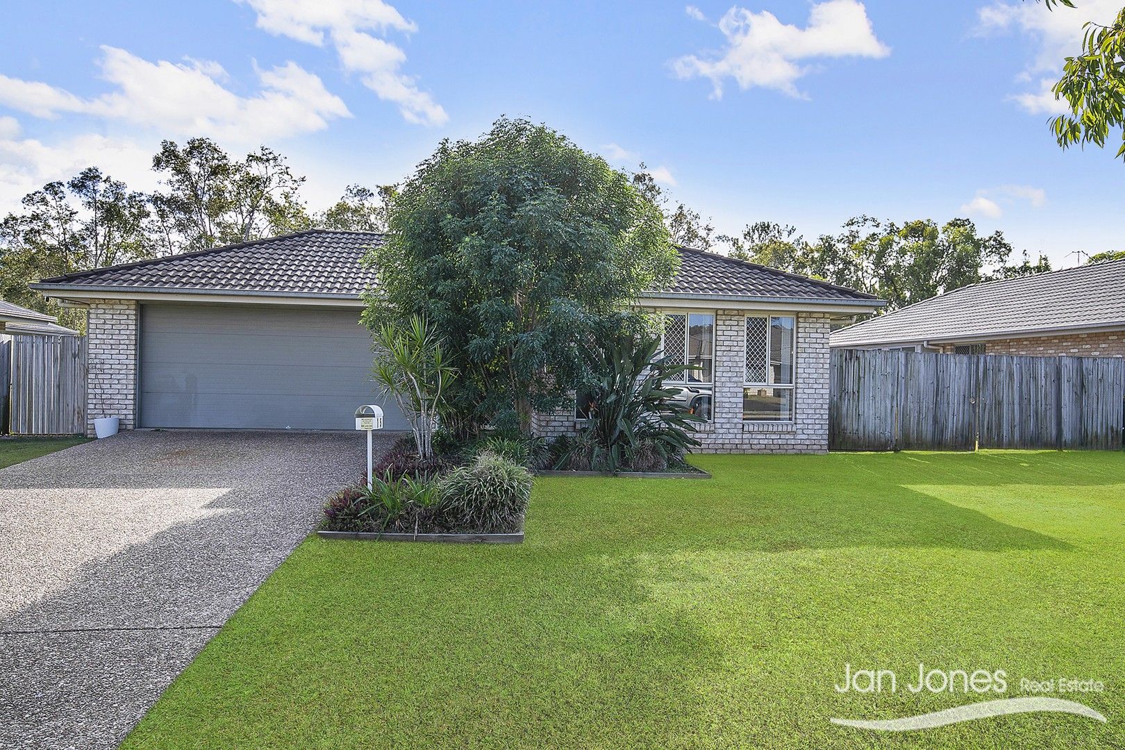 4 bedrooms House in 15 Water Fern Dr CABOOLTURE QLD, 4510
