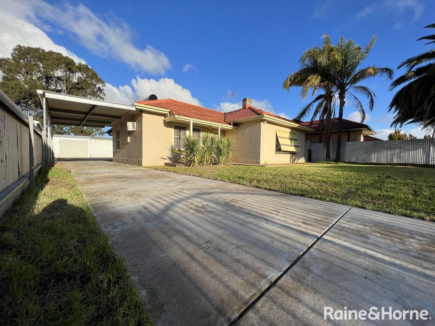 3 bedrooms House in 121 Harvey Road ELIZABETH GROVE SA, 5112