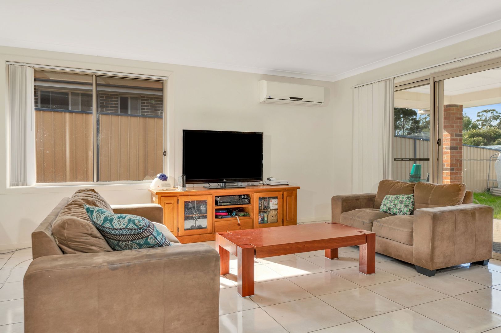 18 Tempranillo Crescent, Cessnock NSW 2325, Image 2