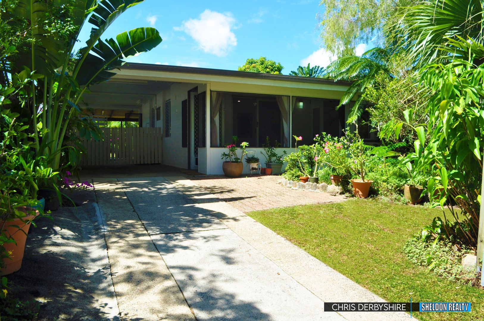 28 Oak Street, Holloways Beach QLD 4878, Image 1