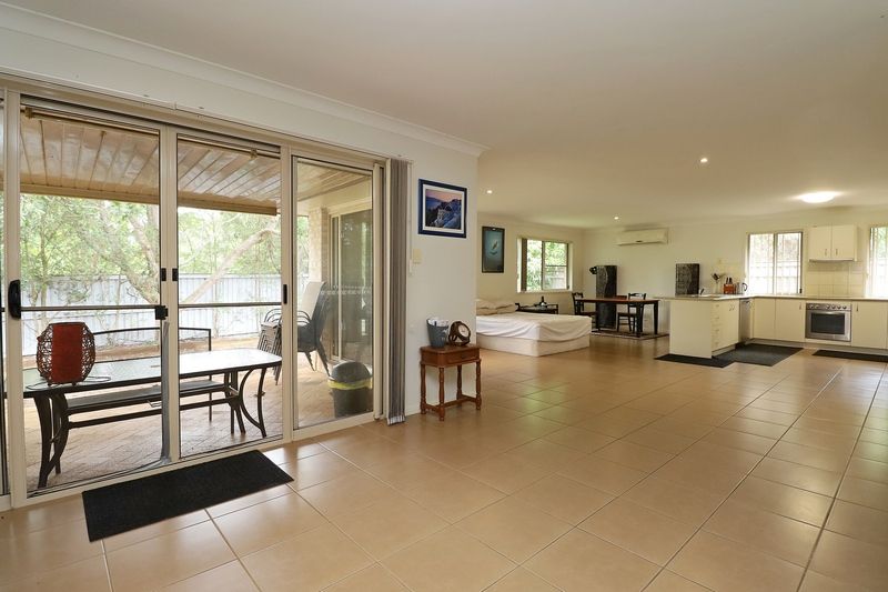 10 Brushbox Place, Upper Caboolture QLD 4510, Image 2