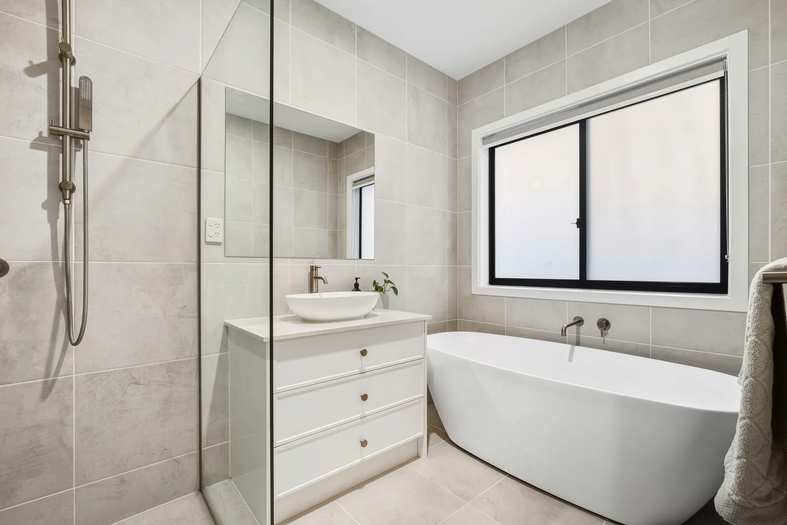 Additional image 15 of 2A Richard Court, Creswick VIC 3363