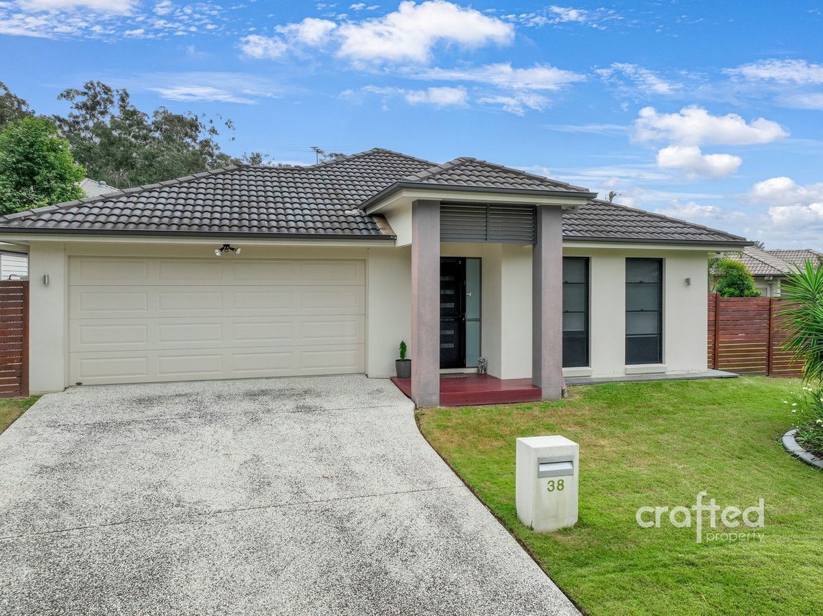 4 bedrooms House in 38 Burns Circuit AUGUSTINE HEIGHTS QLD, 4300