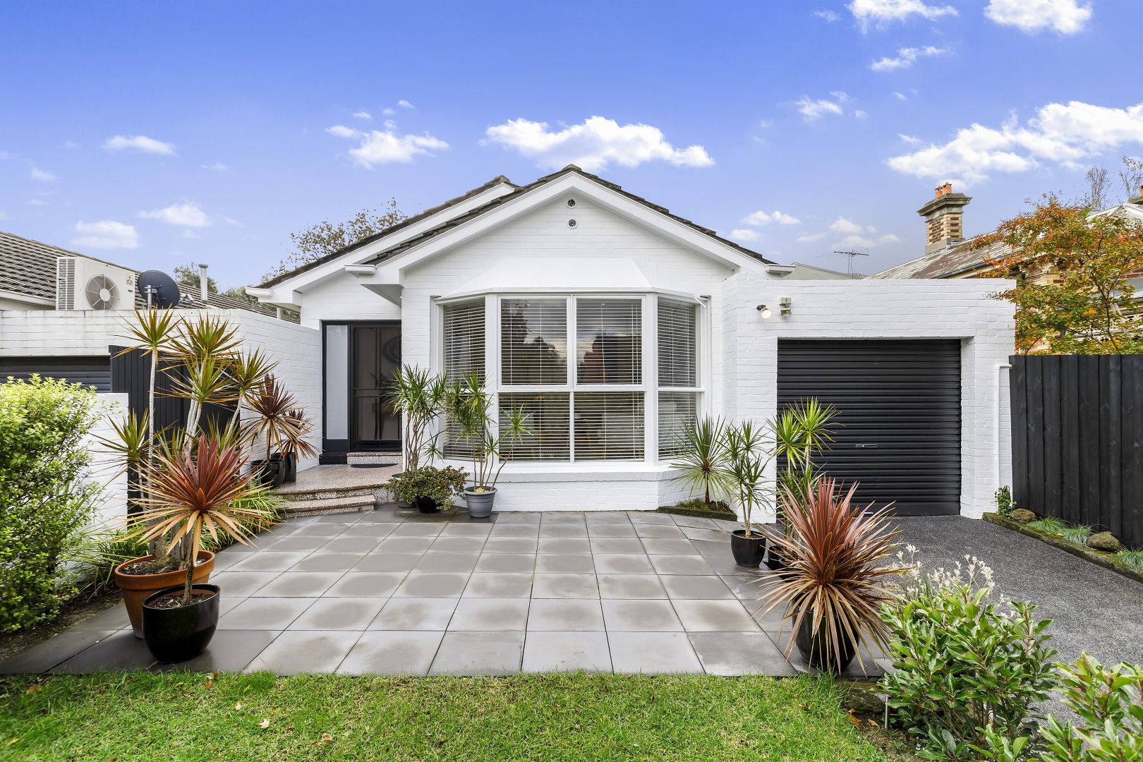 2/49 Seymour Road, Elsternwick Property History & Address Research