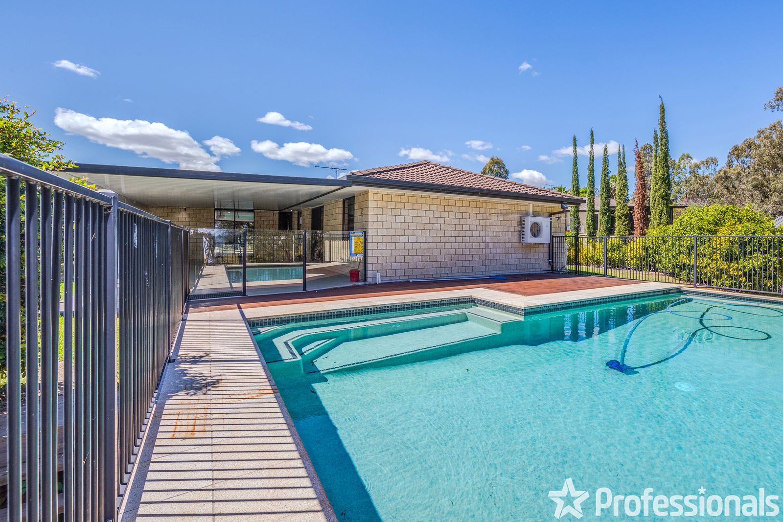 9-11 Corona Court, Gleneagle QLD 4285, Image 0