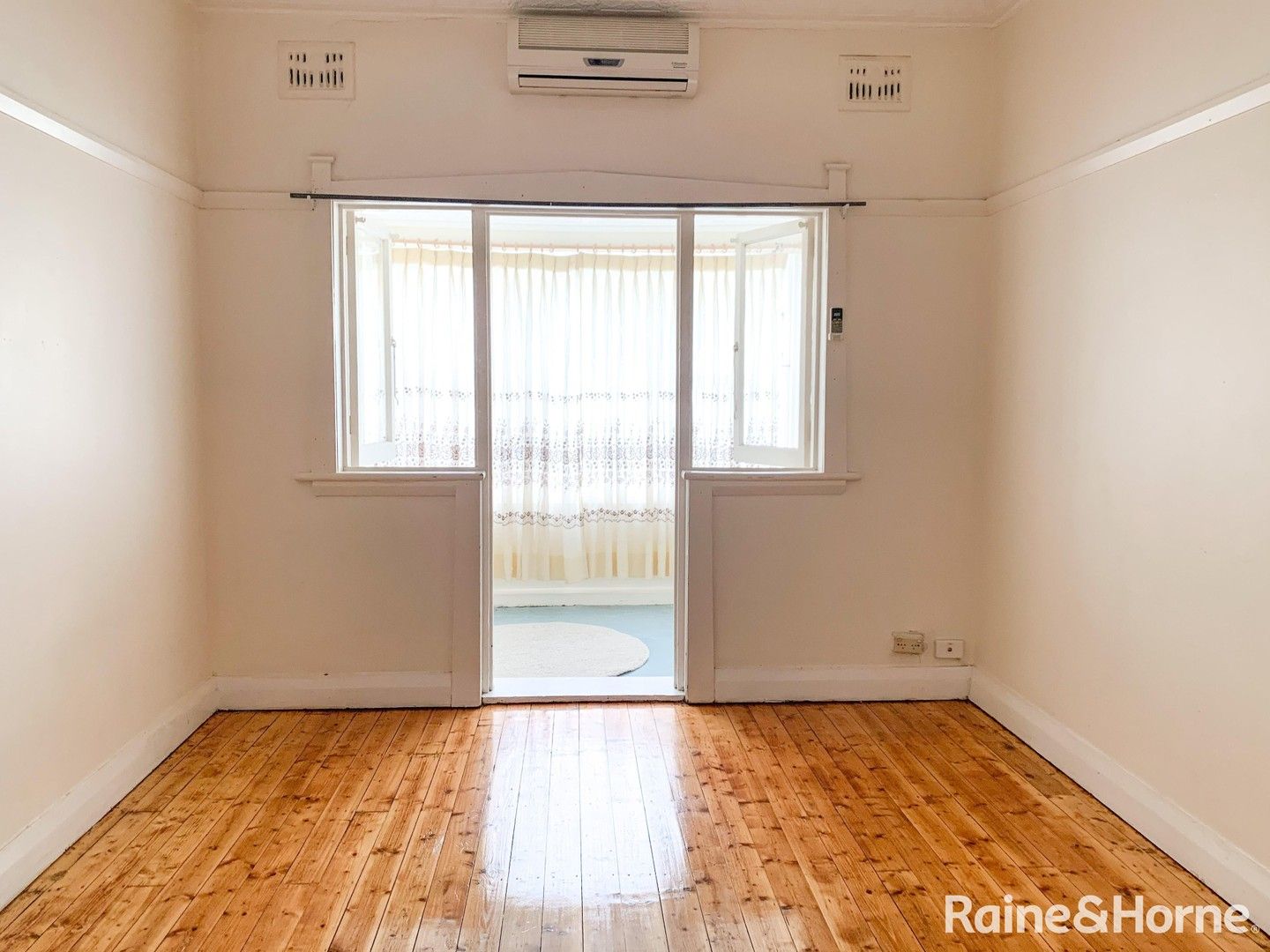 2 bedrooms House in 63 Rhodes Street HILLSDALE NSW, 2036