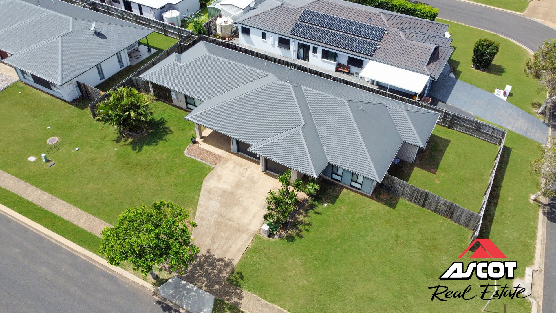 33 Breeze Drive, Bargara QLD 4670, Image 2