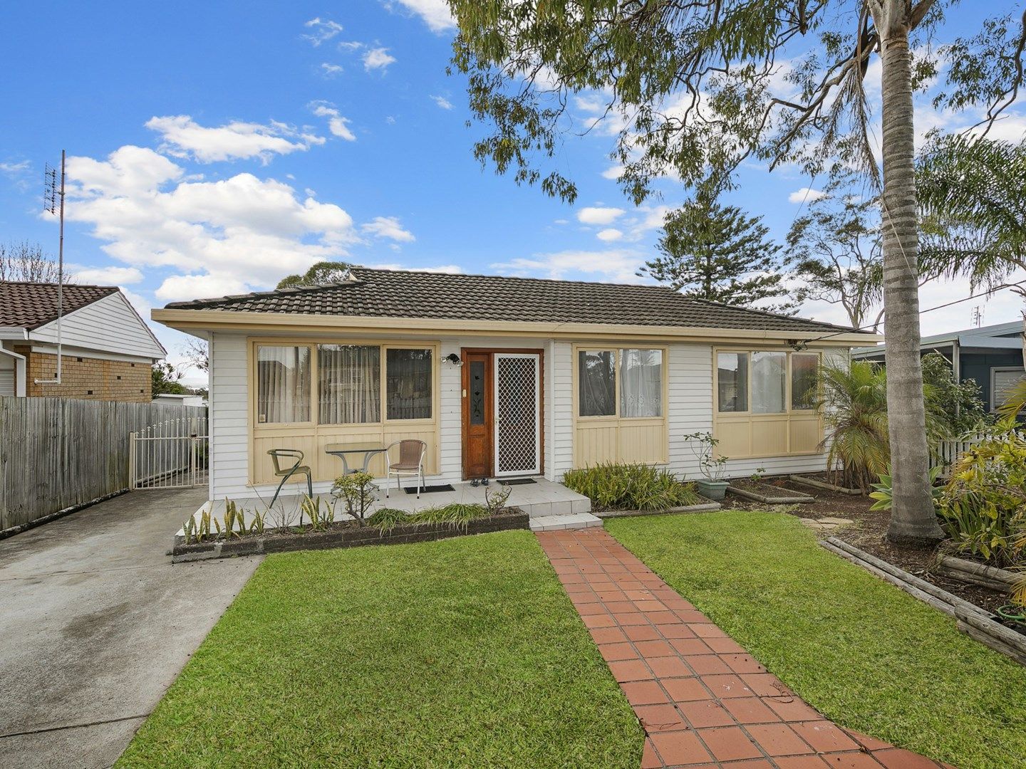 25 Woolana Avenue, Budgewoi NSW 2262, Image 0