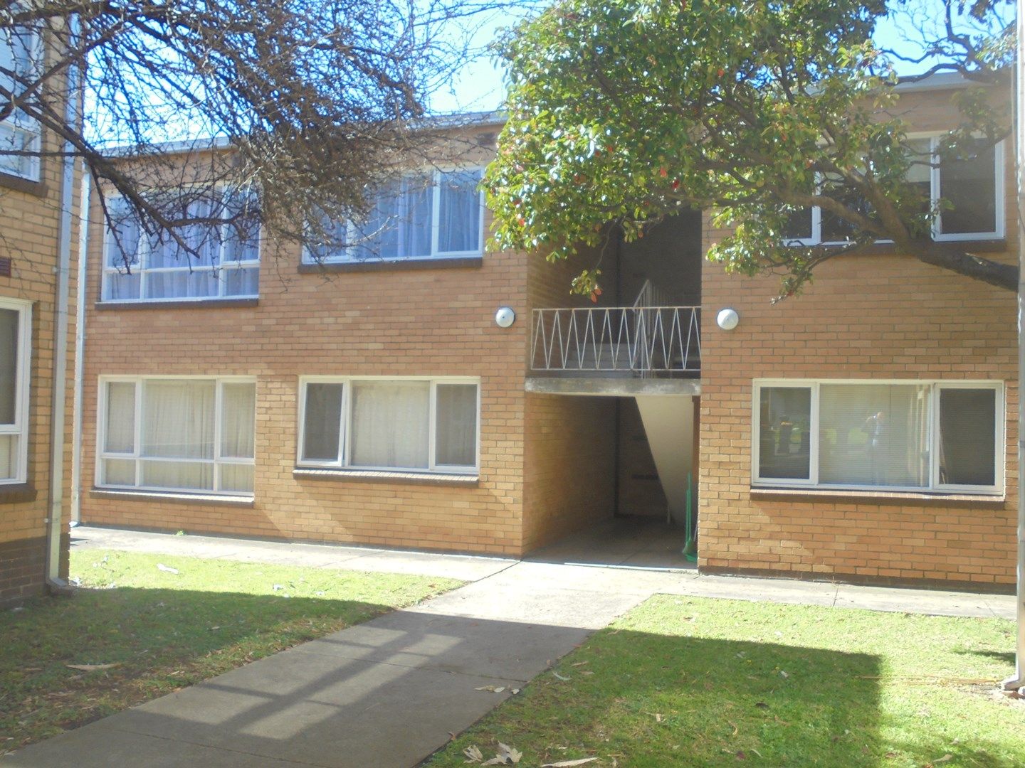 2 bedrooms Apartment / Unit / Flat in 5/4 Manatunga Street CLAYTON VIC, 3168