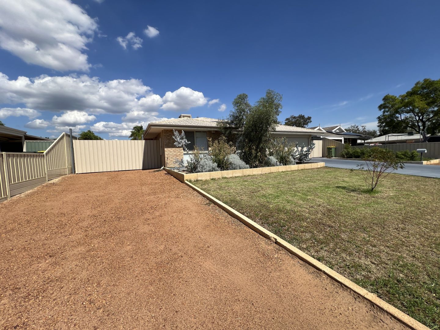 4 Turquoise Court, Forrestfield WA 6058 House For Rent 700 Domain