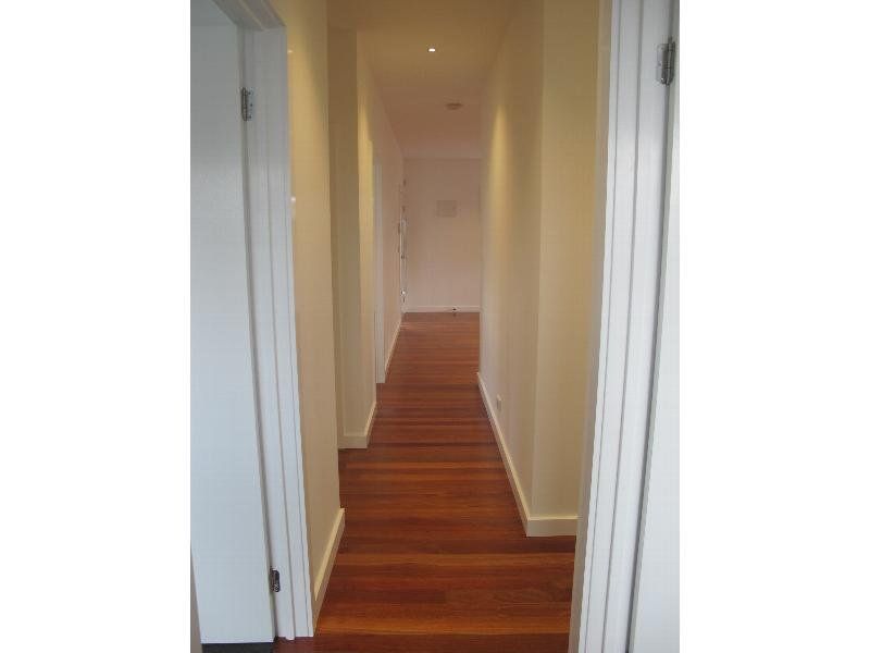 3/10 Richards Court, Brooklyn VIC 3012, Image 2