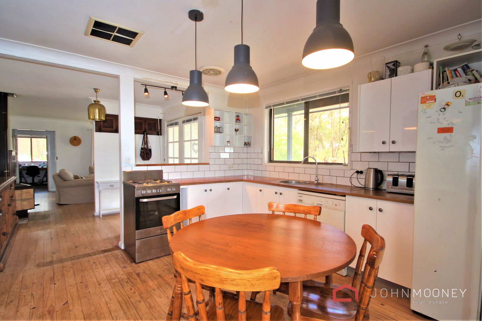 2 Hill Street, The Rock NSW 2655, Image 1