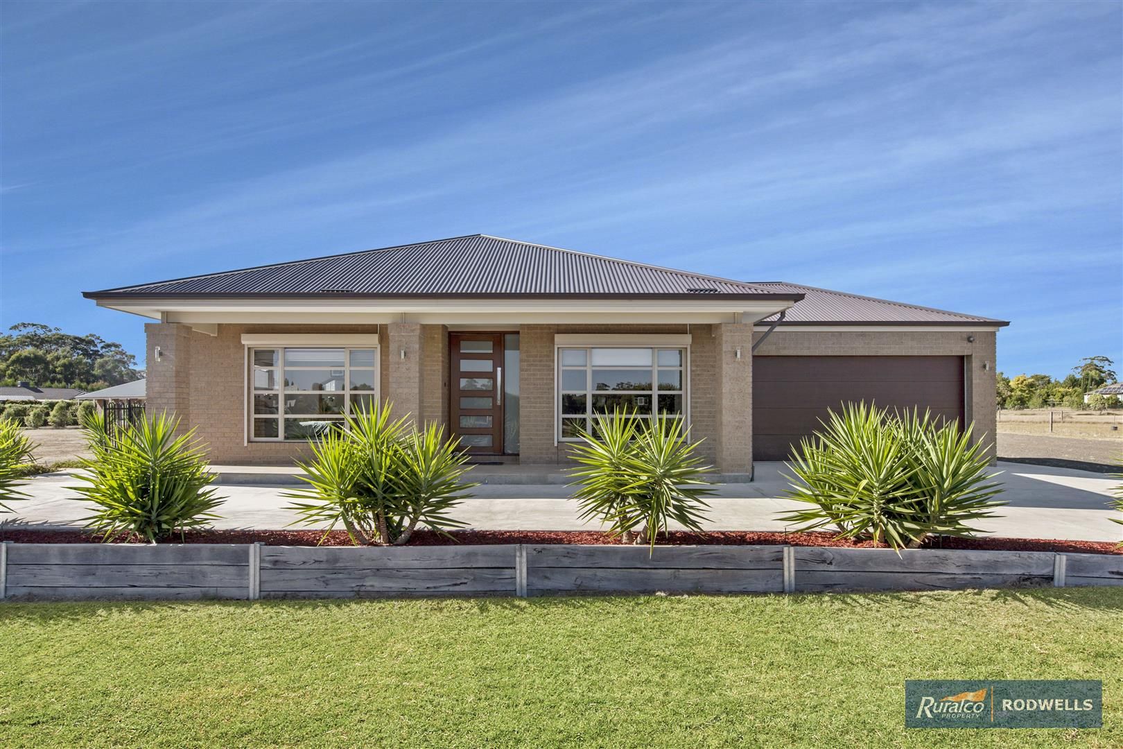 8 Morris Court, Kilmore VIC 3764, Image 0