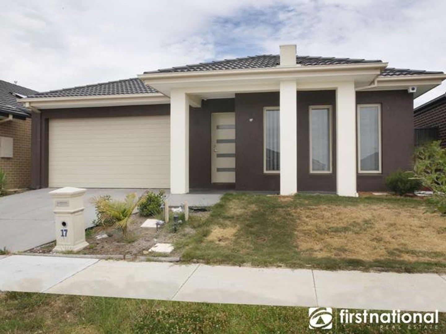 3 bedrooms House in 17 Peregrine Street CRANBOURNE NORTH VIC, 3977
