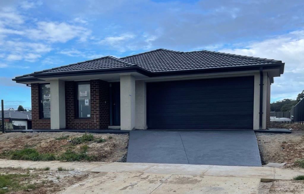 4 bedrooms House in 612 Kline Street CANADIAN VIC, 3350