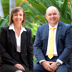 Ray White Surfers Paradise - Steve & Micki Pertzel