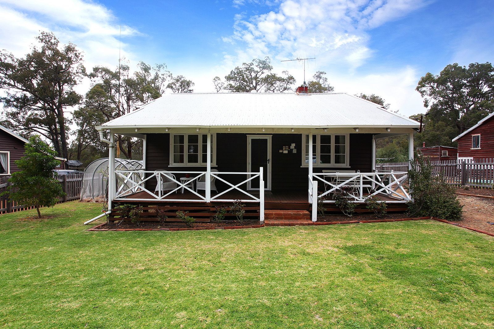 10 Staff Street, Jarrahdale WA 6124, Image 0