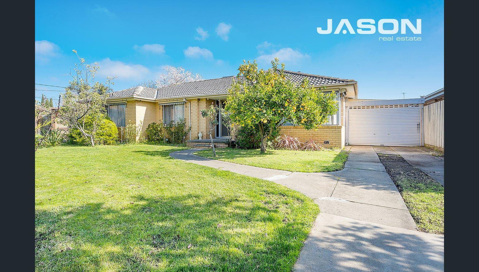 4 bedrooms House in 10 Waverley Court GLADSTONE PARK VIC, 3043