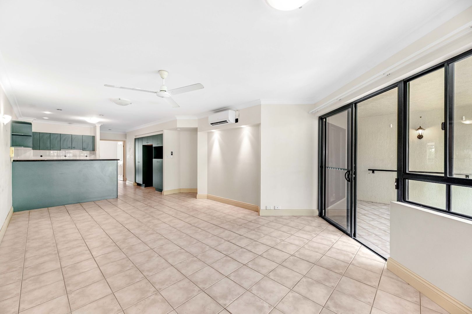 169/67-79 Kambara Street, White Rock QLD 4868, Image 2