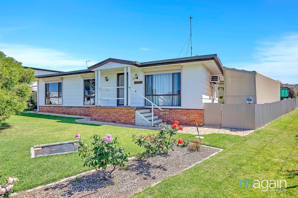 3 bedrooms House in 25 Aldam Avenue GOOLWA BEACH SA, 5214