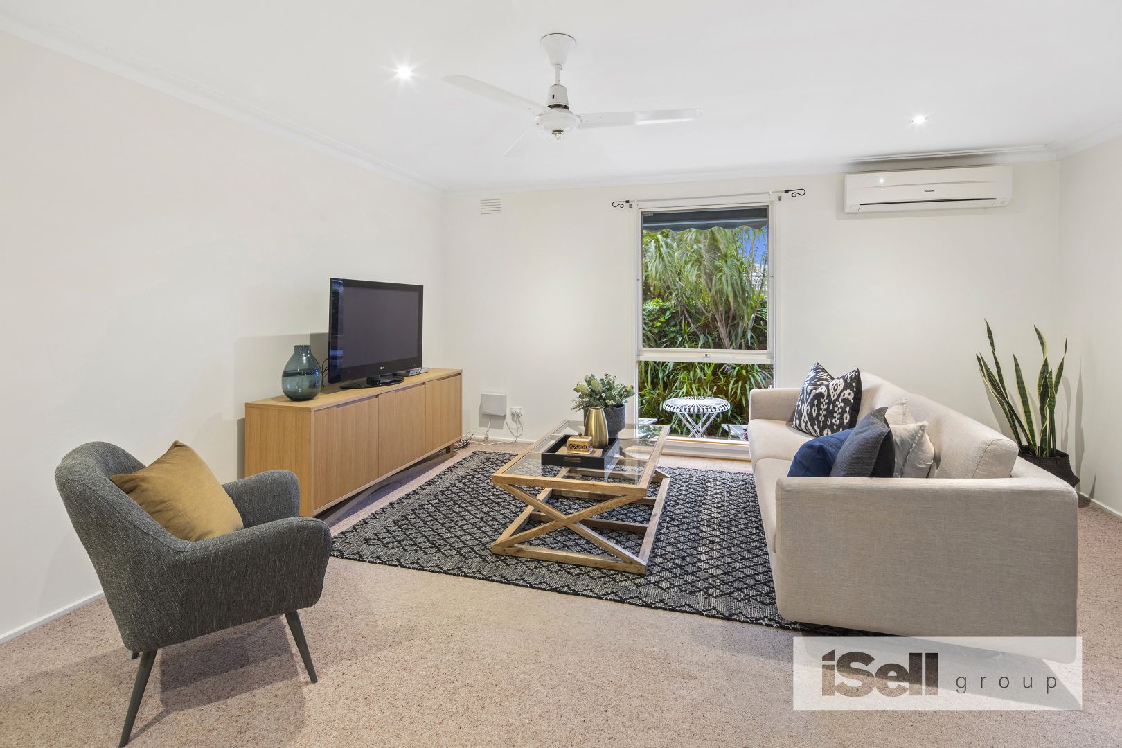 2 Silverdale Court, Springvale South VIC 3172, Image 1