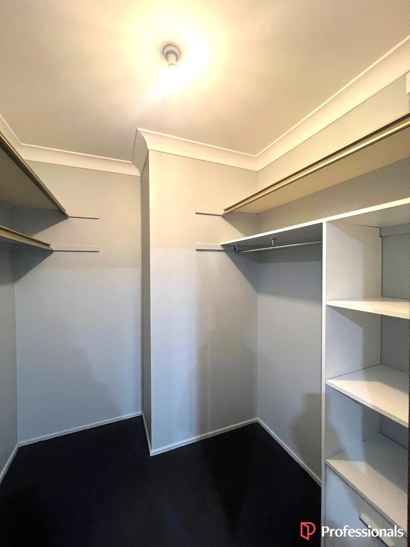 Additional image 10 of 25 Phar Lap Close, Casula NSW 2170