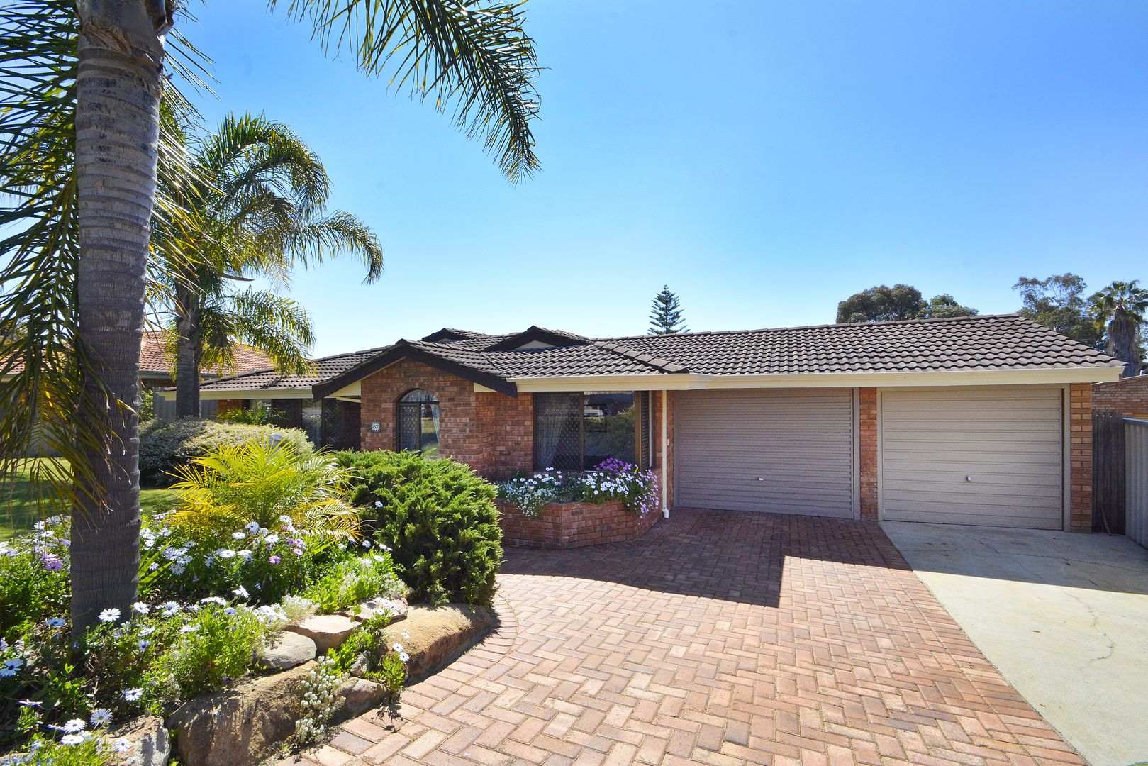 63 LEICESTER SQUARE, Alexander Heights WA 6064, Image 2