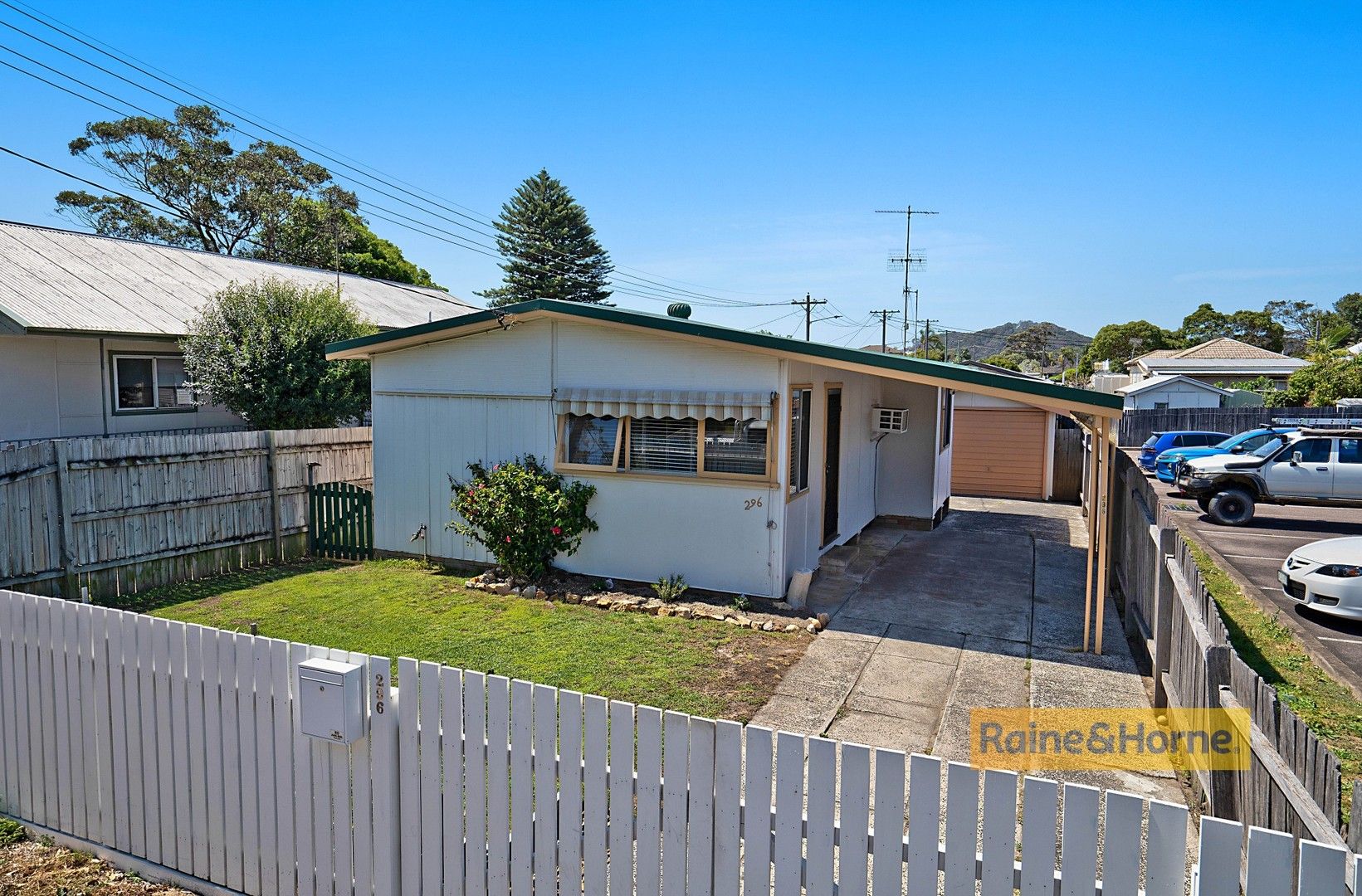 2 bedrooms House in 296 Trafalgar Avenue UMINA BEACH NSW, 2257