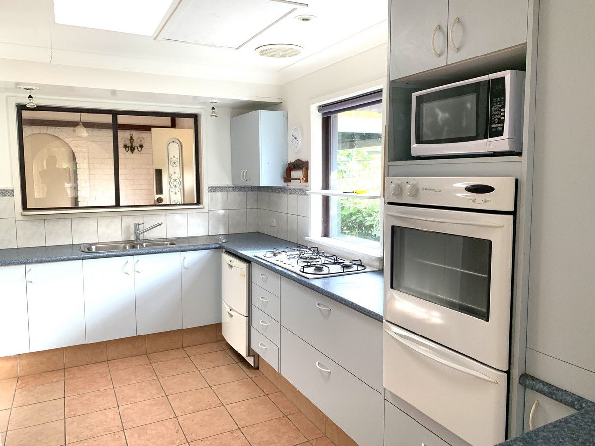 32 Balfour Crescent, Highland Park QLD 4211 House For Rent Domain