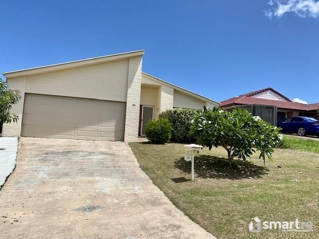 4 bedrooms House in 34 Charlton Place REGENTS PARK QLD, 4118