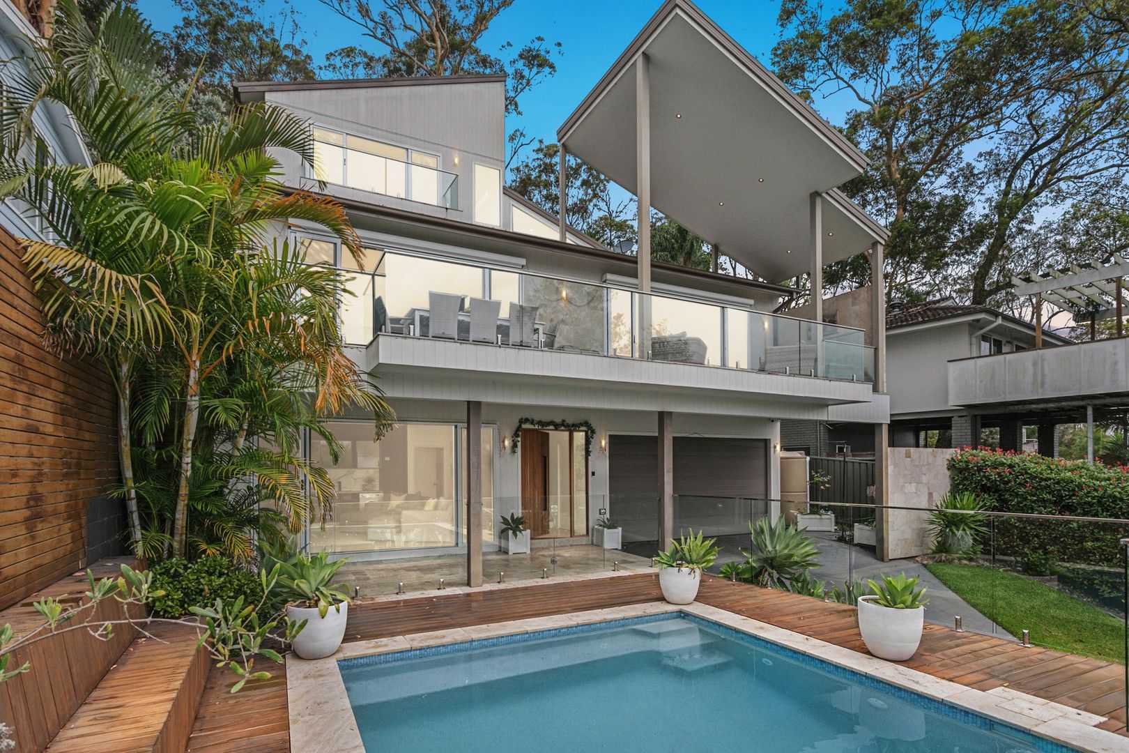 5 bedrooms House in 120 Rickard Road EMPIRE BAY NSW, 2257