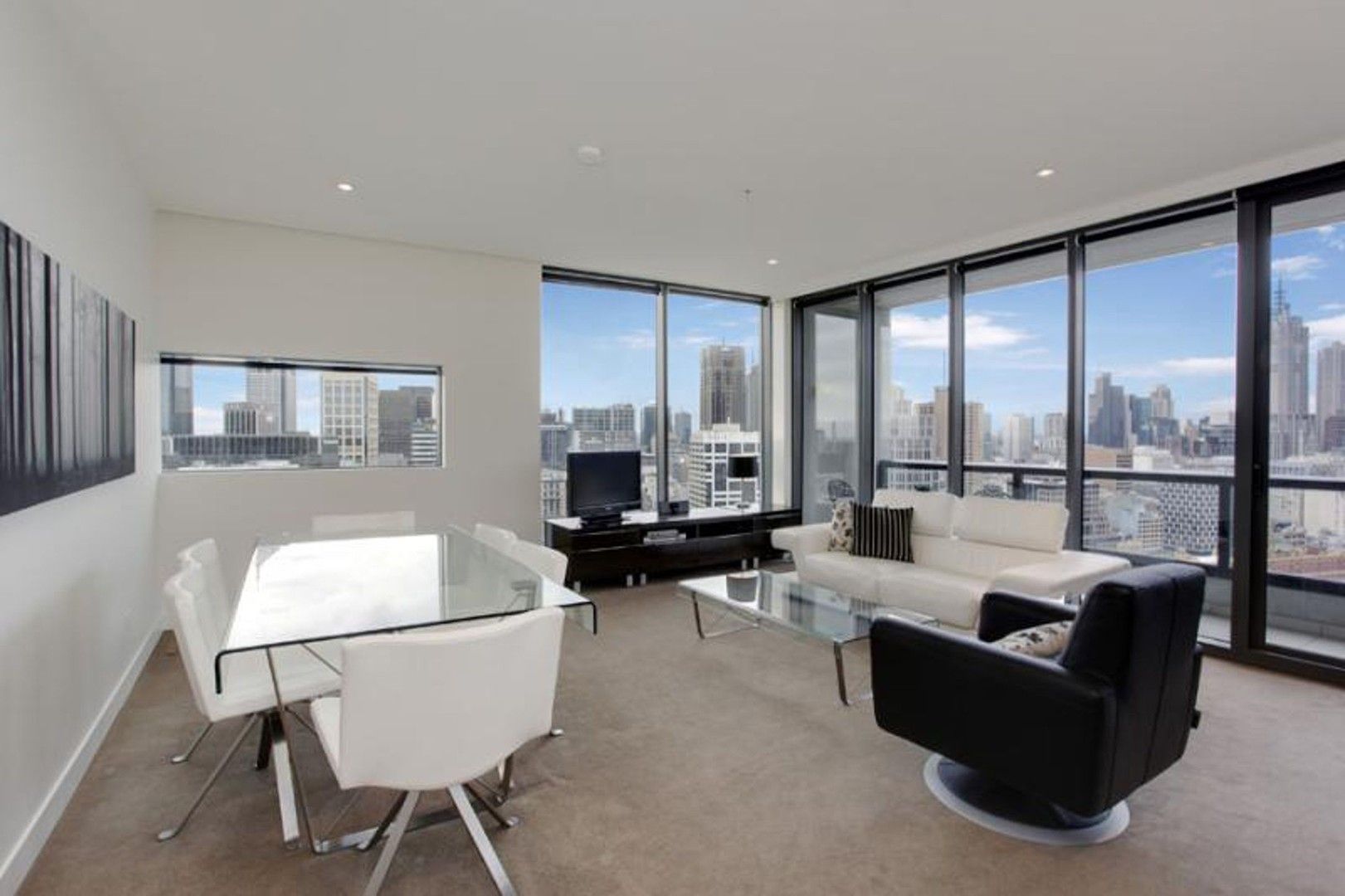 2 bedrooms Apartment / Unit / Flat in 2706/1 Freshwater Place SOUTHBANK VIC, 3006
