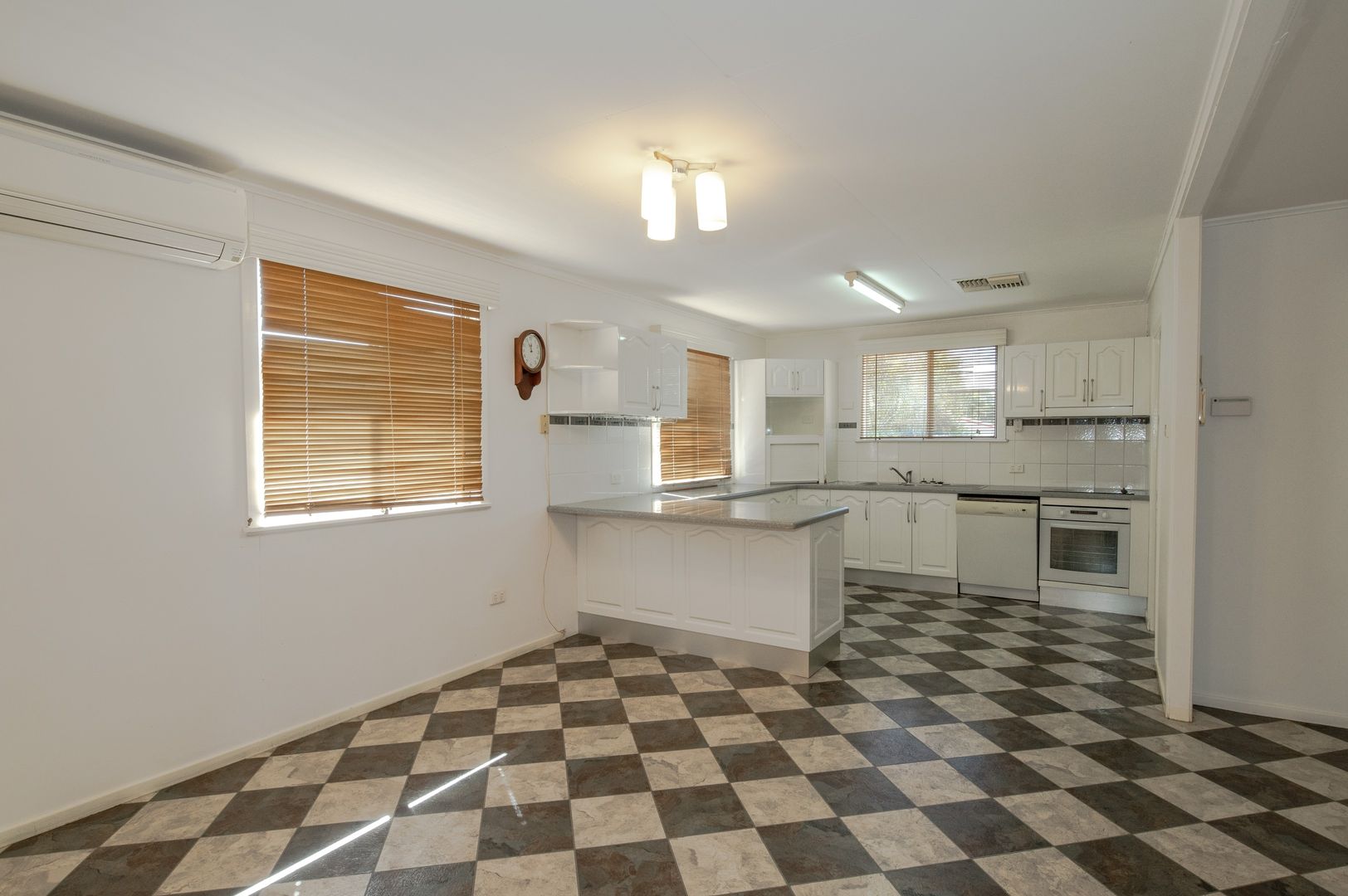 60 State Farm Road, Biloela QLD 4715 Domain