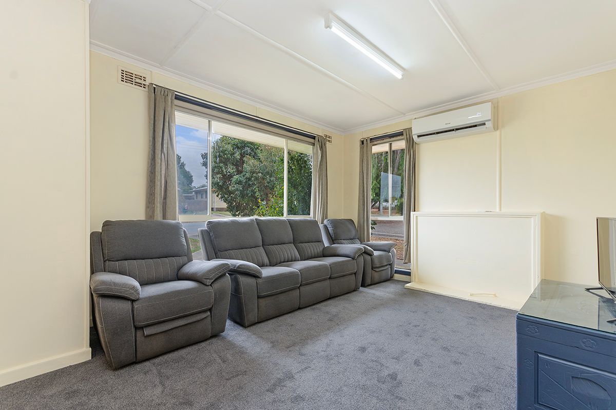 16 Kenna Avenue, Hamilton VIC 3300, Image 1