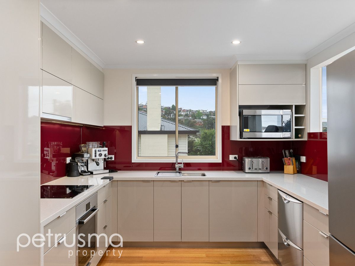 26 Moorina Crescent, Berriedale TAS 7011, Image 2