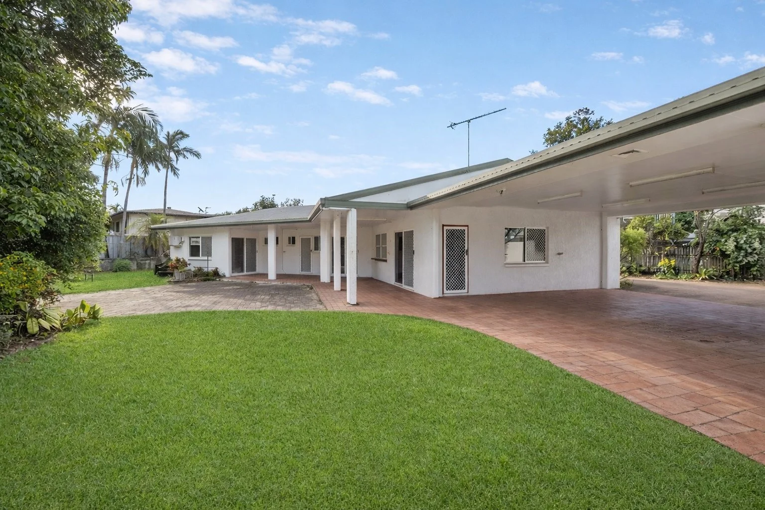 61 Illuta Court, Rasmussen QLD 4815