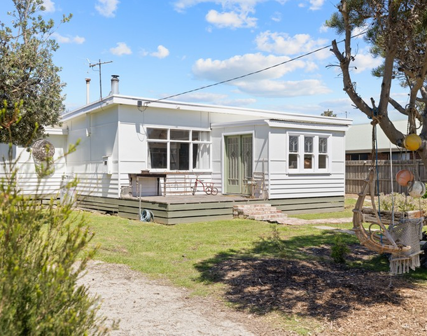 21 Malcalm Avenue, Surf Beach VIC 3922