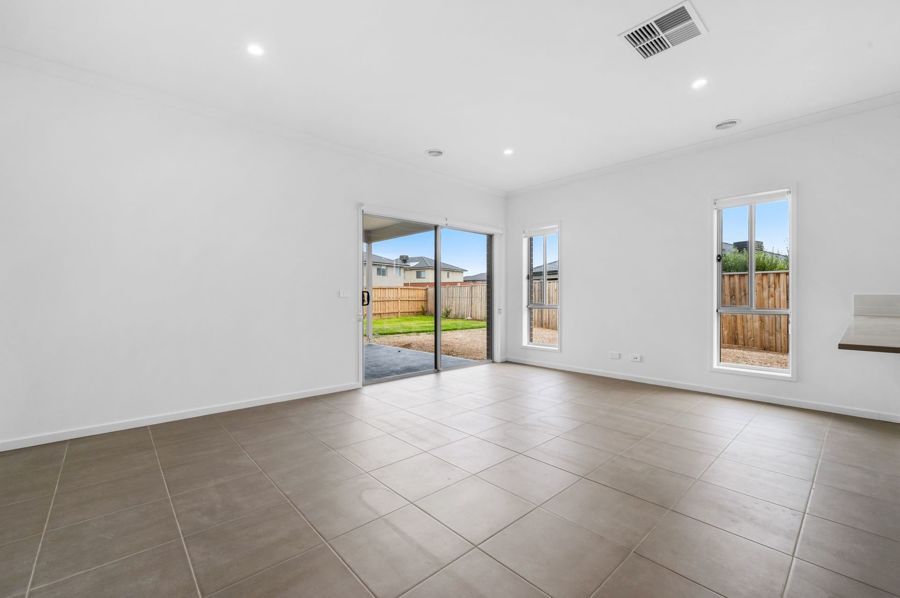 Point Cook VIC 3030 4 beds house for Sale, Coastal Lifestyle In