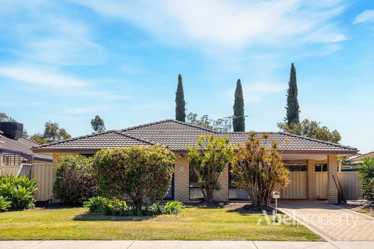 3 bedrooms House in 4 Barker Road SOUTH GUILDFORD WA, 6055