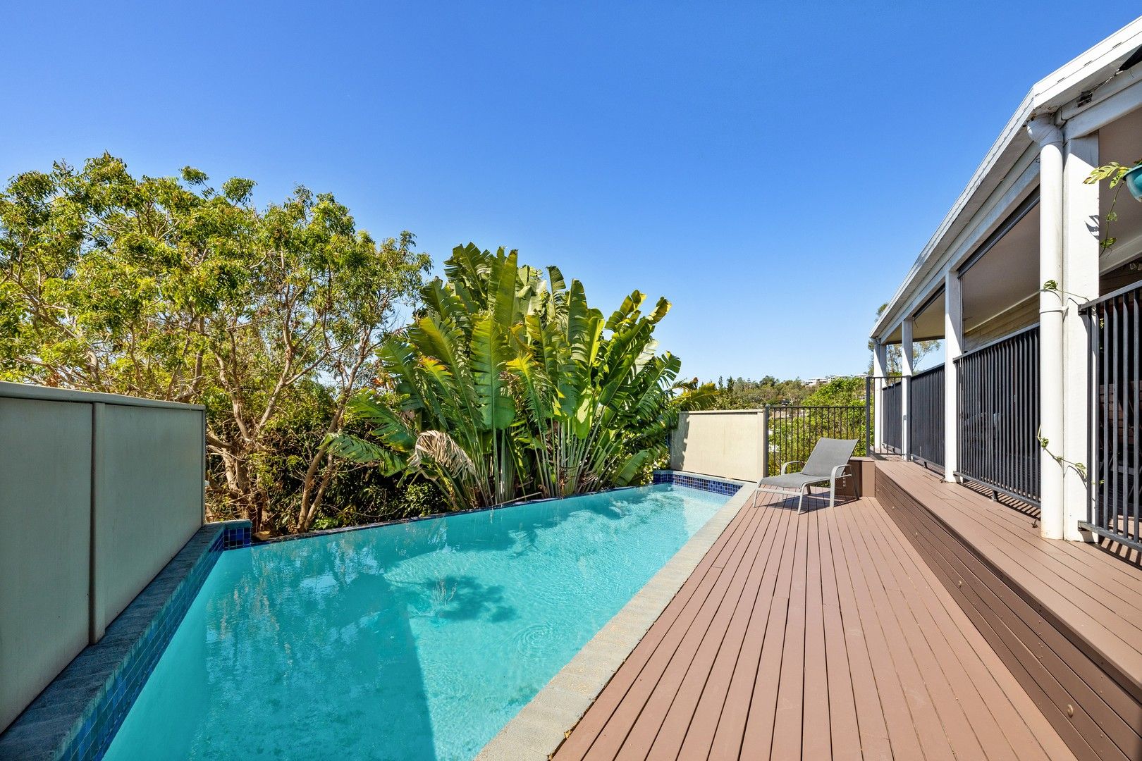 8 Arundel Court Cannonvale QLD 4802 Domain