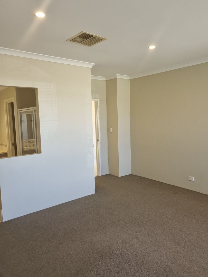 3 Edgar Link, Piara Waters WA 6112 House For Rent Domain