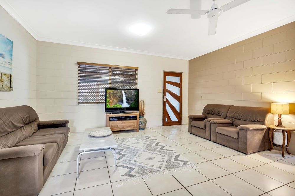 2/80 Hollywood Boulevard, White Rock QLD 4868, Image 2